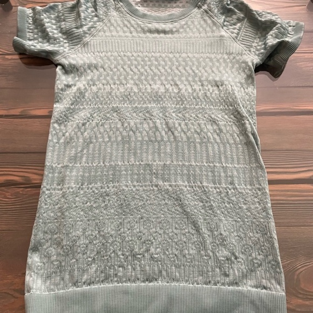 lululemon athletica Short Sleeve Tee in Light Green